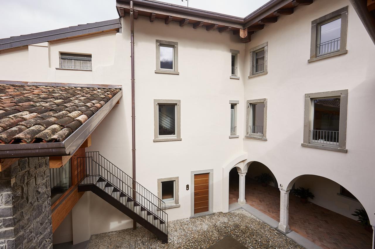 Bed and Breakfast Palazzo Eleonora à Monasterolo del Castello Extérieur photo