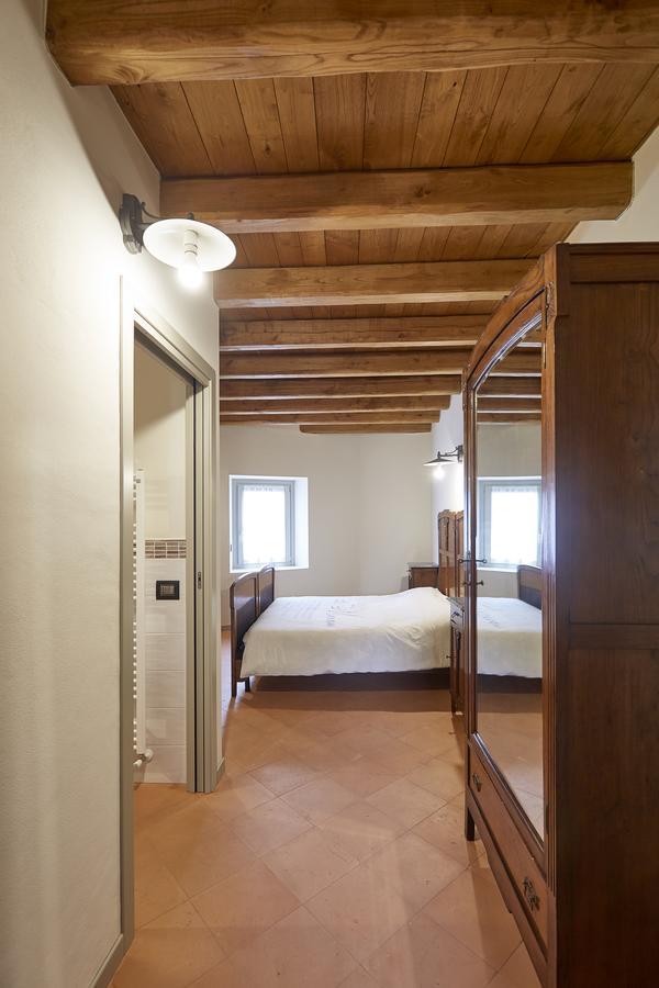 Bed and Breakfast Palazzo Eleonora à Monasterolo del Castello Extérieur photo